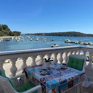 Ruzarija Apartman