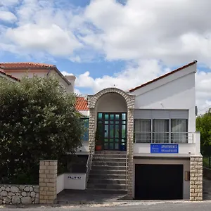 Crobeg Apartman